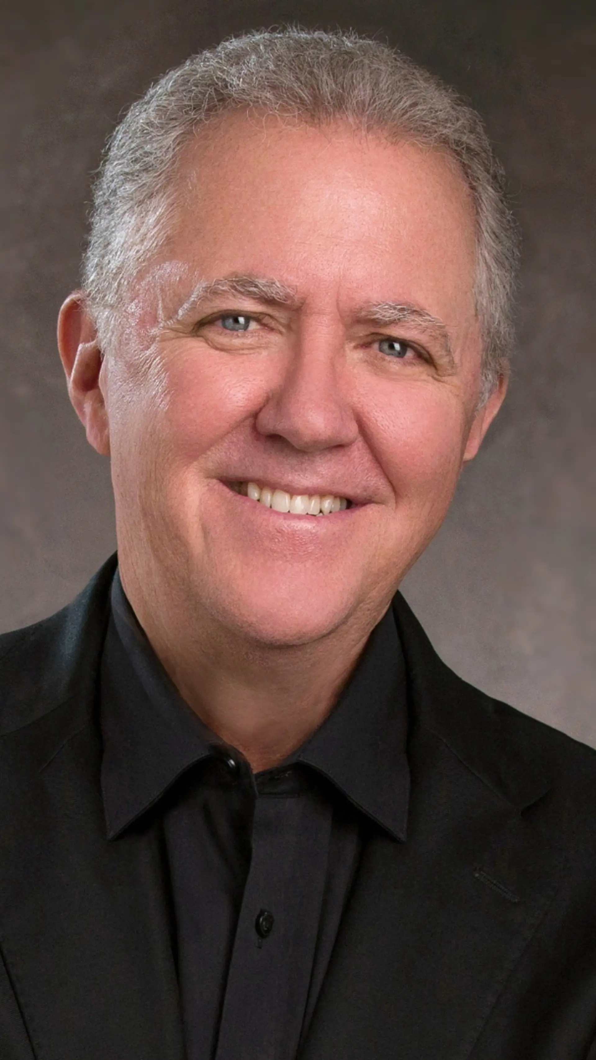 Dennis Snow - <p>Dennis Snow brings 20 years of Disney experience to organizations looking to strengthen customer service, leadership and employee development.</p>