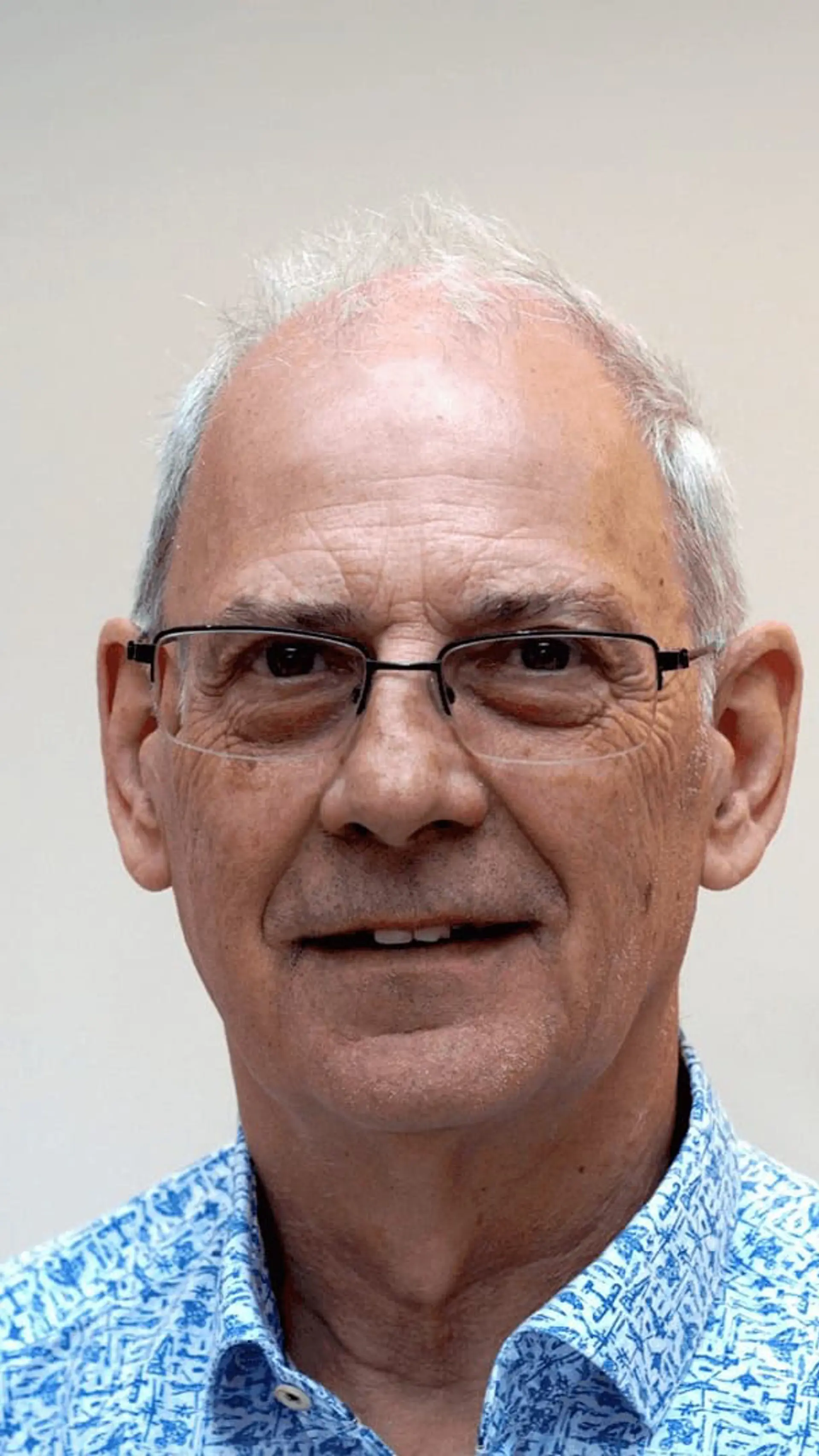 David Clutterbuck - <p data-start="212" data-end="400">Global thought leader David Clutterbuck empowers organizations to master coaching, mentoring, and adaptive leadership through evidence-based insights and engaging, humorous storytelling.</p>