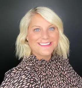 Hannah Austin - Transform Your Workplace: Join bestselling author Hannah Austin to tackle burnout head-on and foster a healthier work culture that prioritizes wellbeing.
