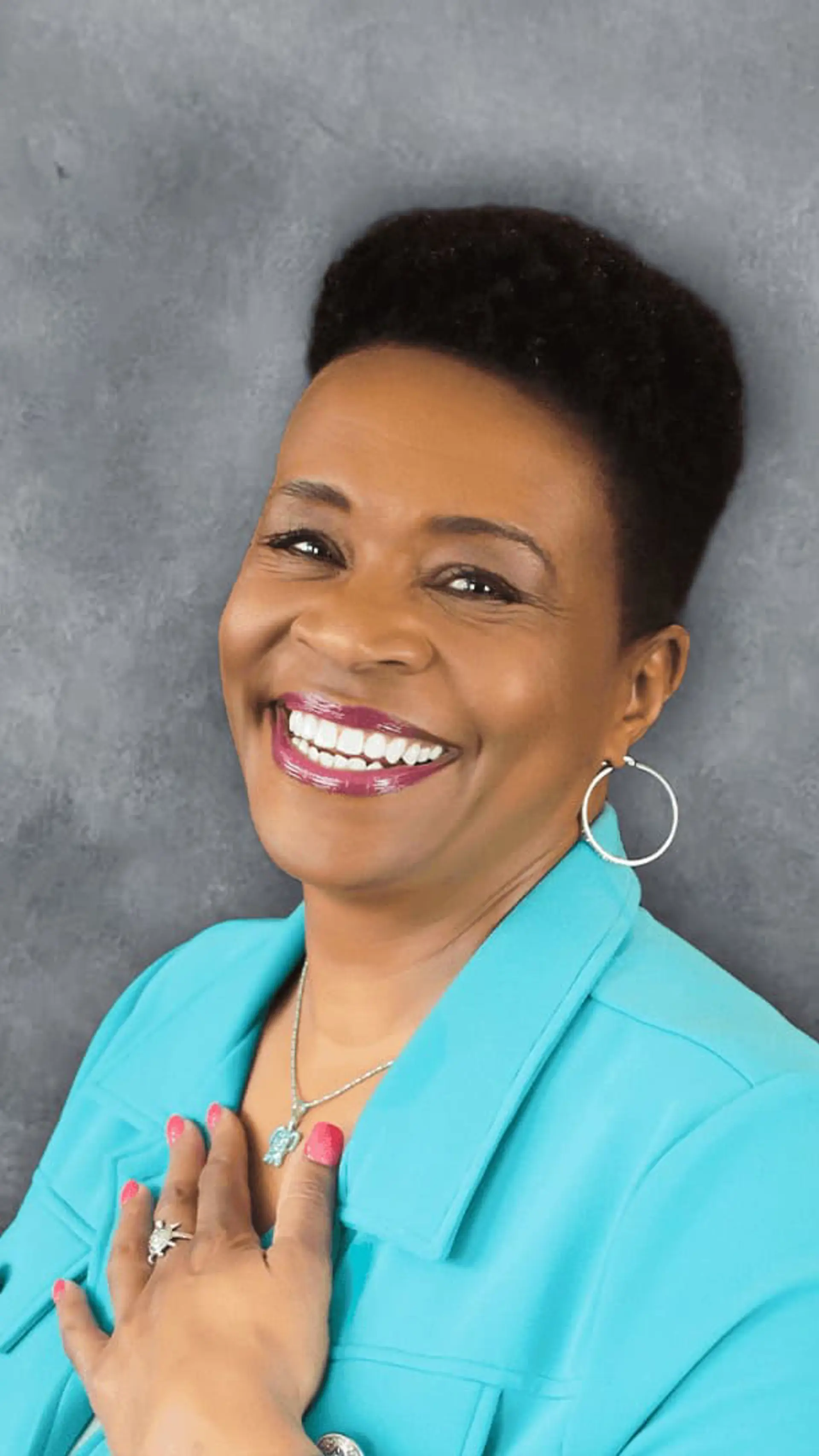 Vera Jones - Unlock the power of diversity, equity, and inclusion with Vera Jones, a renowned keynote speaker and advocate for building inclusive organizations.