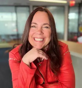 Jo Salter - RAF trailblazer and business leader sharing powerful lessons on leadership, resilience, and performing under pressure.