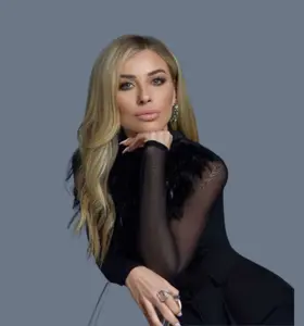 Emily Ford - Transform your team’s impact with Emily Ford, Most Influential Speaker Under 40 and founder of FORDIFY, driving authentic personal branding success.