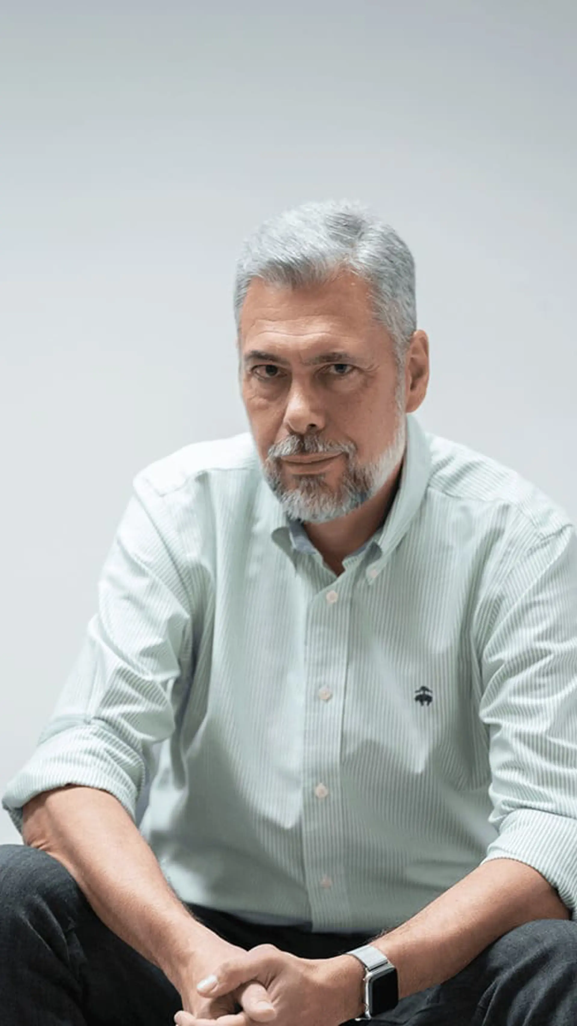 Enrique Dans - Enrique Dans is a renowned tech industry expert with a Ph.D. from UCLA and an MBA from Instituto de Empresa.