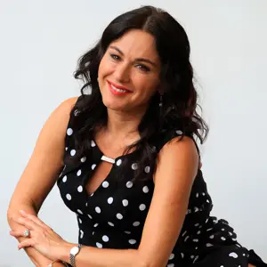 Tania de Jong AM
