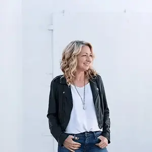 Ashley Fox