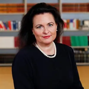 Lena Bäcker