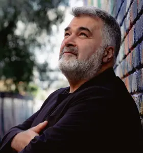 Kon Karapanagiotidis
