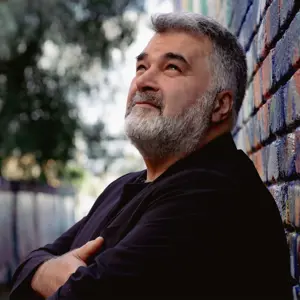 Kon Karapanagiotidis