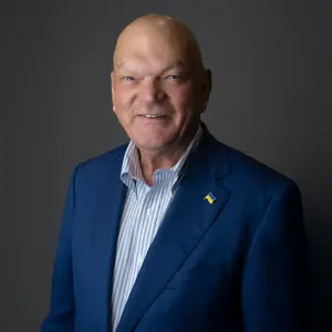 Dr. Thom Mayer