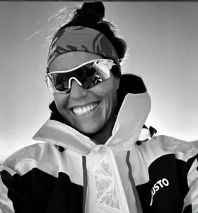 Jane Leonard - Guinness World Record rower, England rugby player and fearless adventurer driving peak performance.