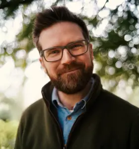 Alexandre Carter - Philosophy professor and creativity theorist exploring how human learning and creativity evolve alongside AI.