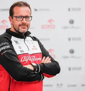 Julien Simon-Chautemps - Former F1 Senior Race Engineer to Kimi Räikkönen sharing elite performance insights.