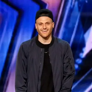 Dustin Tavella
