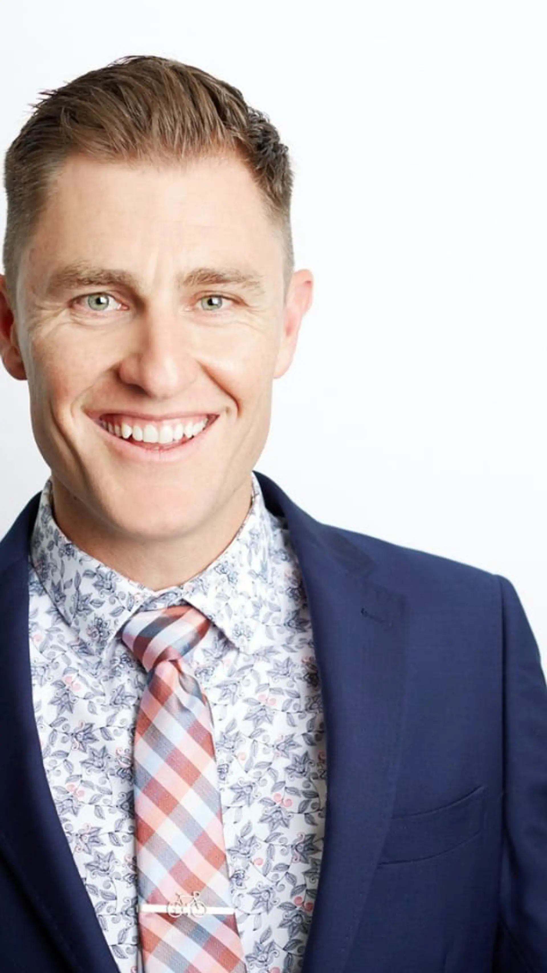 Jaemin Frazer - Award-winning life coach Jaemin Frazer empowers leaders to eradicate insecurity, unlocking peak performance and transforming organizational culture.