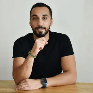 Adel Pour Hakimi