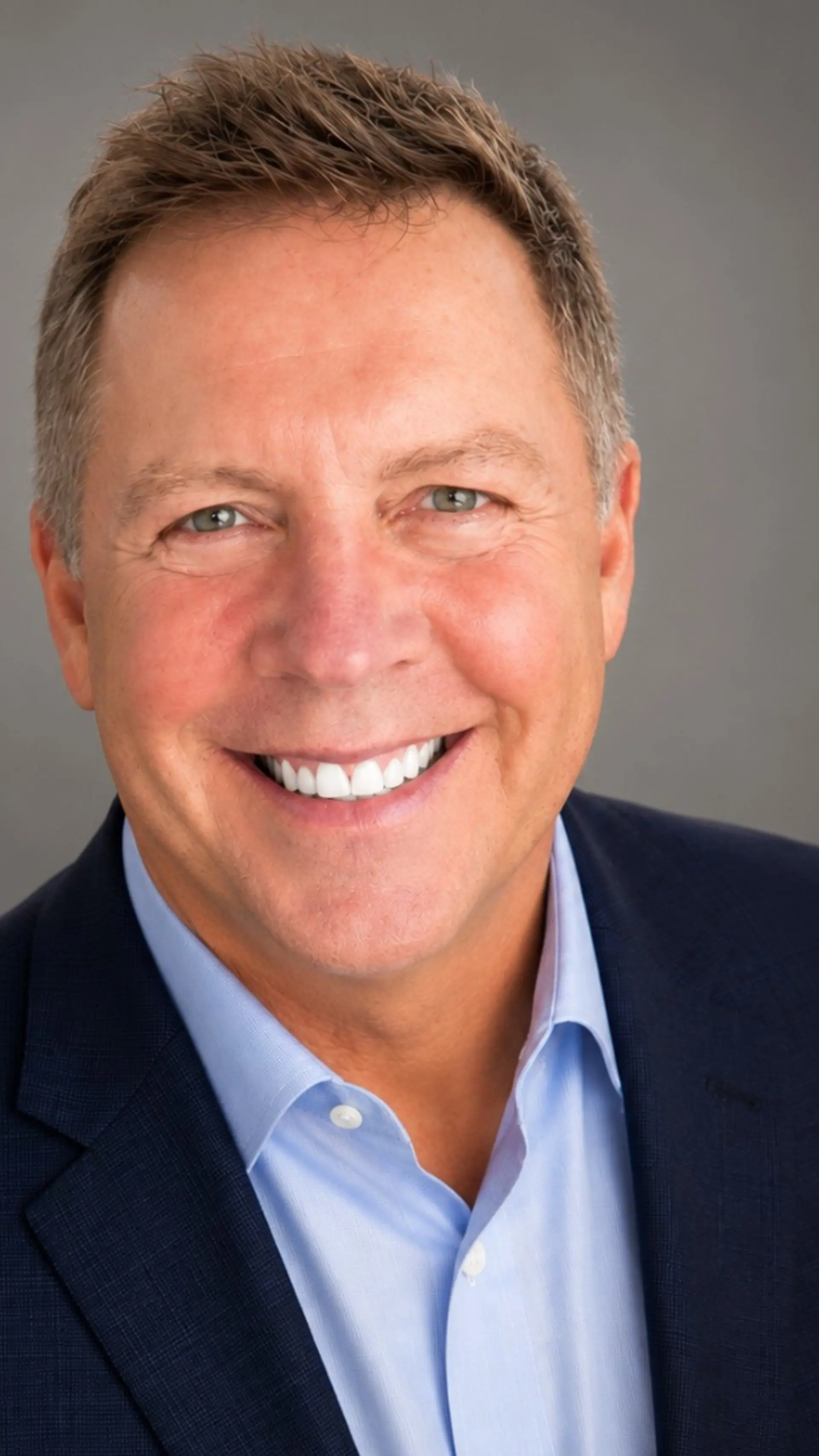 Scott Deming - <p>Scott Deming is a keynote speaker and executive leader helping organizations transform culture, elevate customer experience and drive growth.</p>