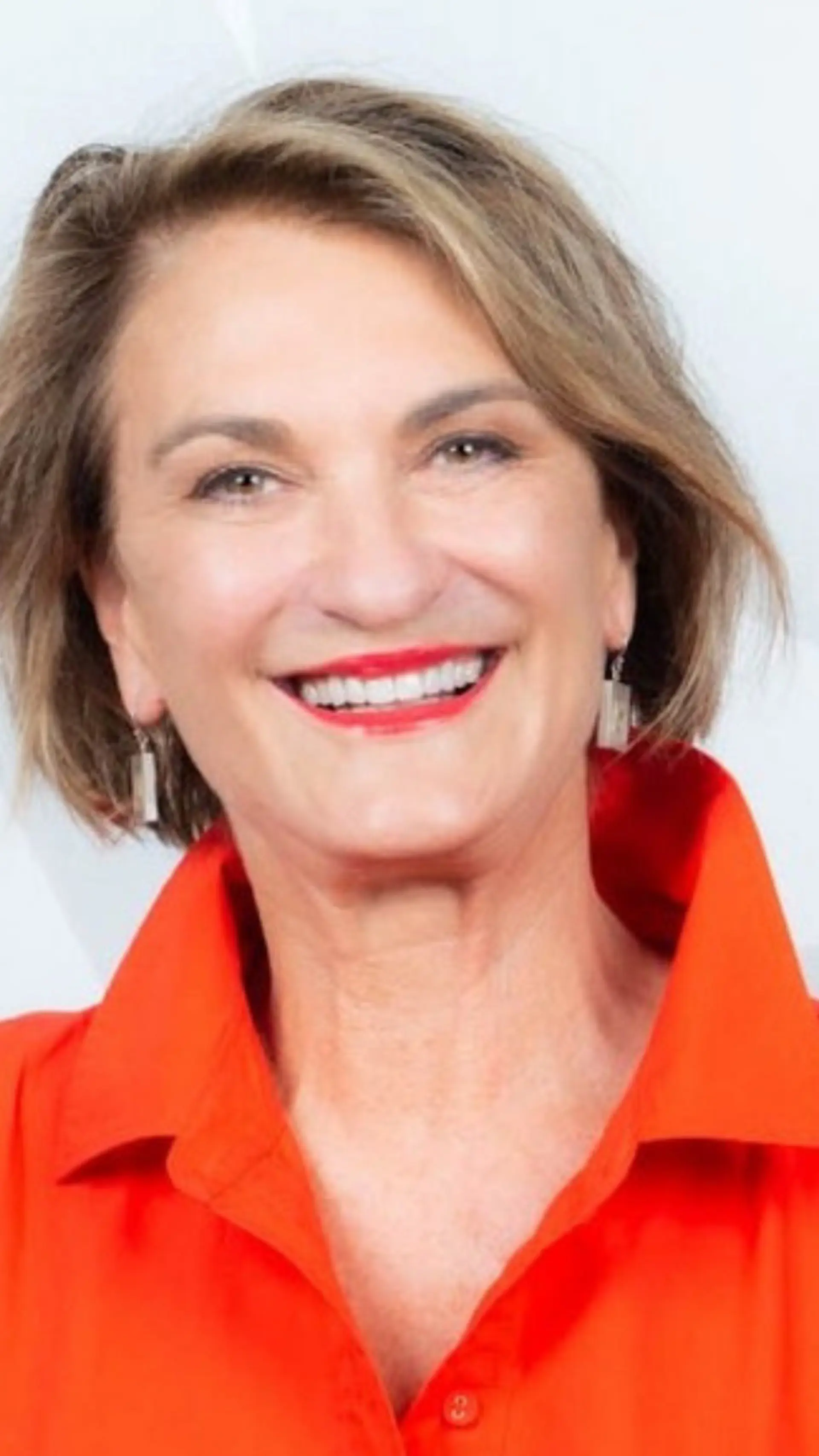 Louise Mahler - <p>Dr Louise Mahler helps leaders master gravitas, communication and executive presence with practical, transformative strategies.</p>