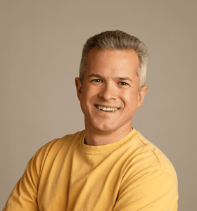 Stevie Ray - Stevie Ray offers audiences a road map to success. As a nationally recognized speaker, Ray has spent the last 25 years motivating audiences in teamwork, leadership, and customer services.