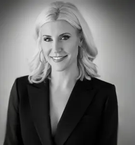 Michaela Guzy - Documentary filmmaker and global keynote speaker on travel, media&nbsp;and human connection.