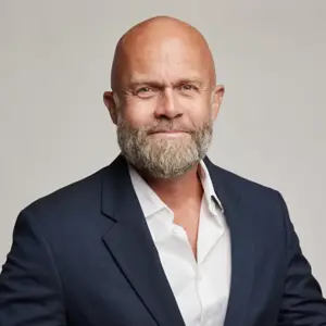 Erik Bertrand Larssen
