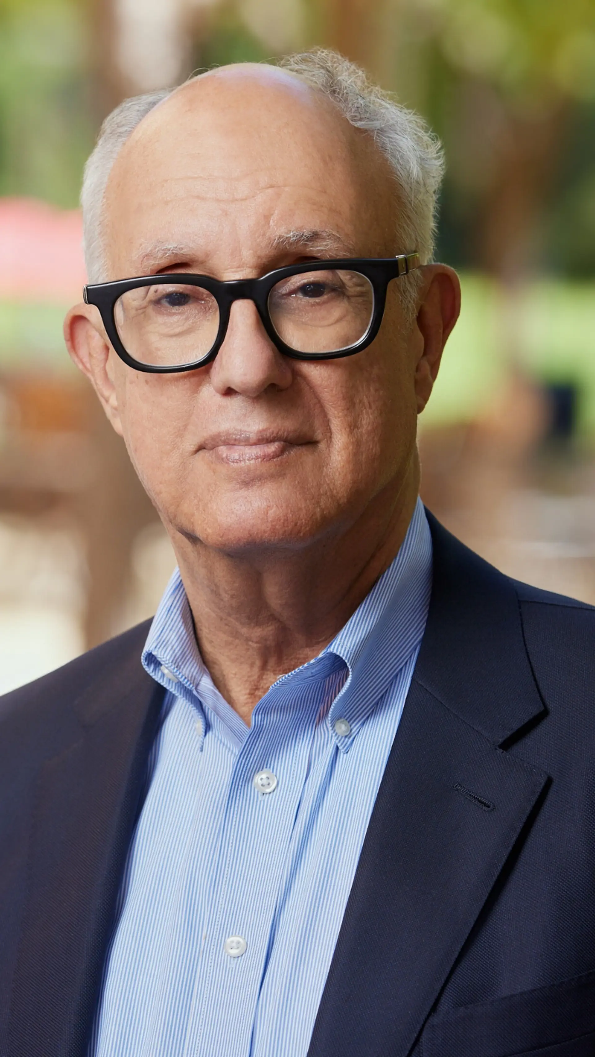 Jeffrey Pfeffer - <p>Stanford professor Jeffrey Pfeffer delivers sharp, evidence-based insights on leadership, power, and what truly drives performance at work.</p>