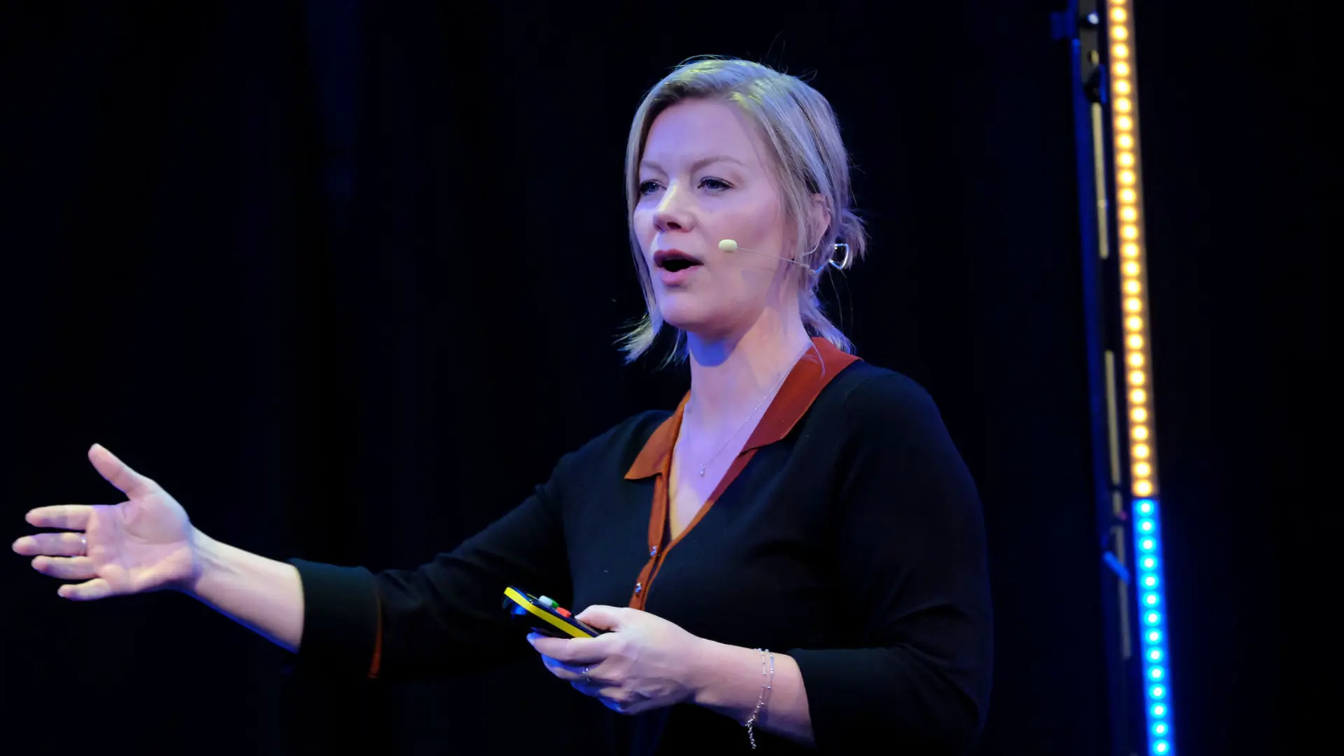 Petra Velzeboer - <p data-start="288" data-end="467">Cult survivor turned digital wellbeing expert helping leaders build resilient, high-performing teams in a world of constant change.</p>