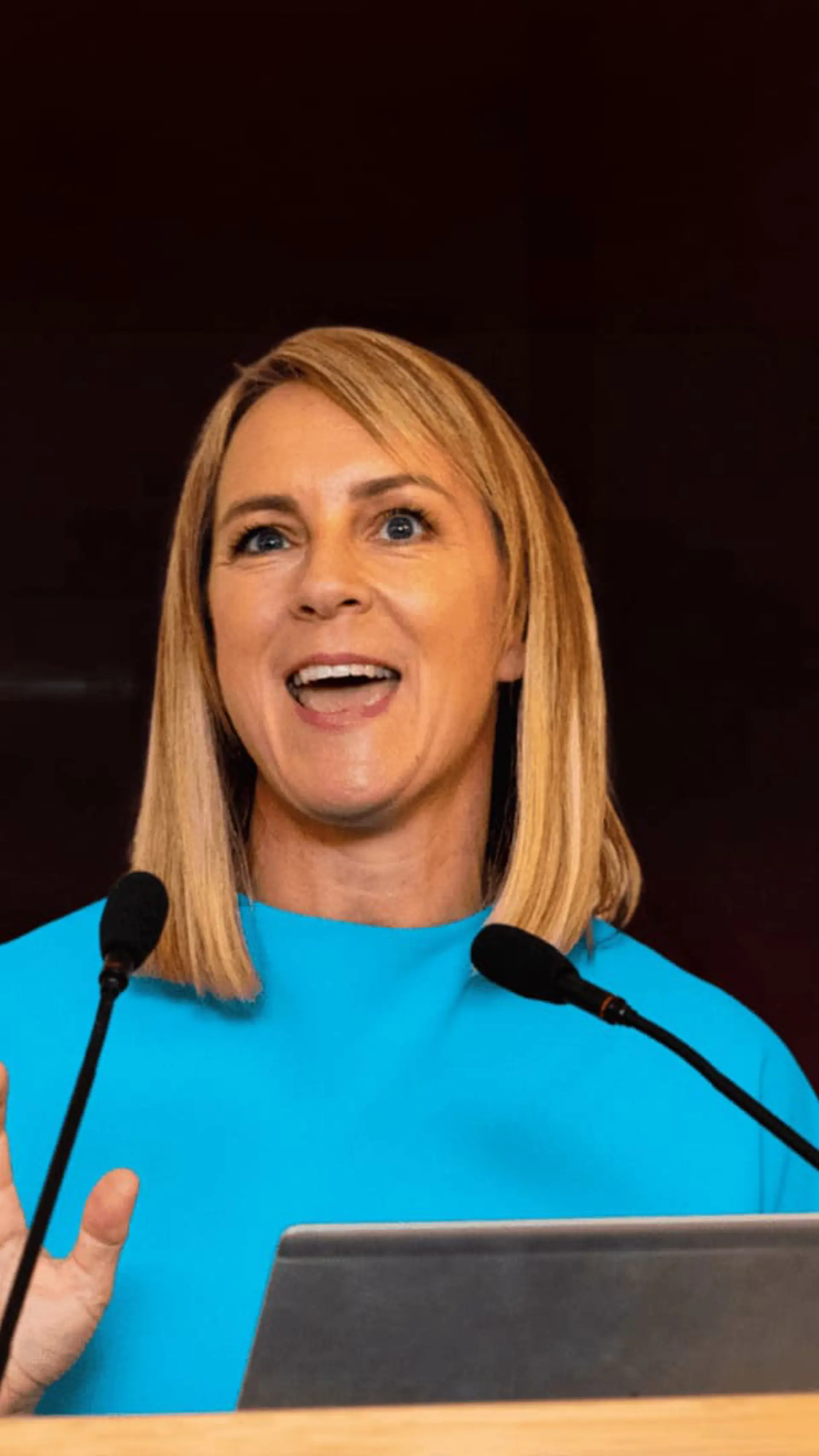 Debra Searle MVO, MBE - Discover Debra Searle’s incredible journey: solo Atlantic rower, world-class athlete, and top motivational speaker. Book her to inspire your team with resilience and leadership.