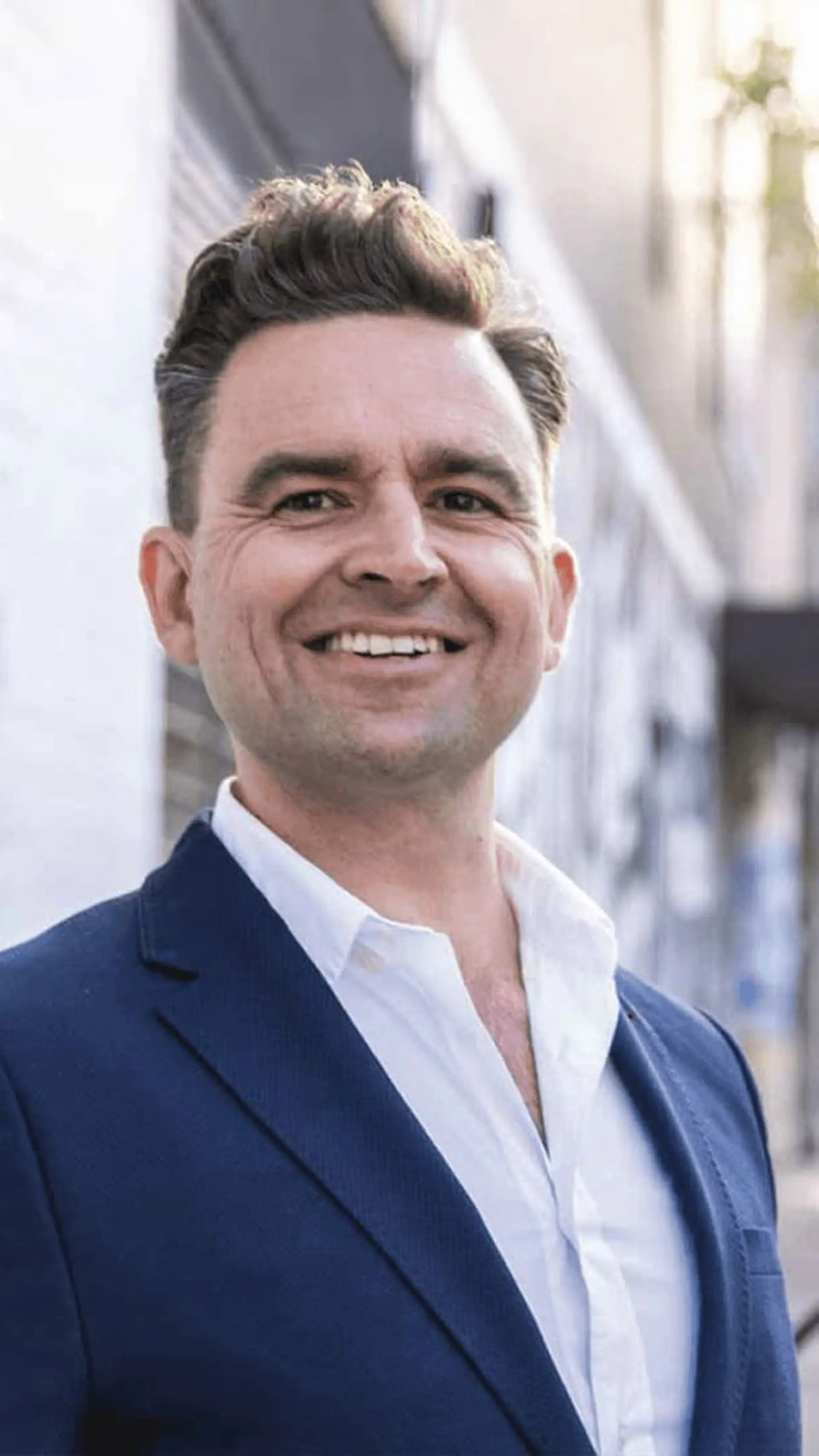 Christian 'Boo' Boucousis - Fighter pilot shows businesses the power of a high-performance mindset in overcoming problems and how to engage employees in mindset principles.