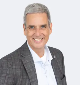 Joe Roberts - From homelessness to CEO – Joe Roberts inspires audiences to unlock resilience, purpose and human potential.