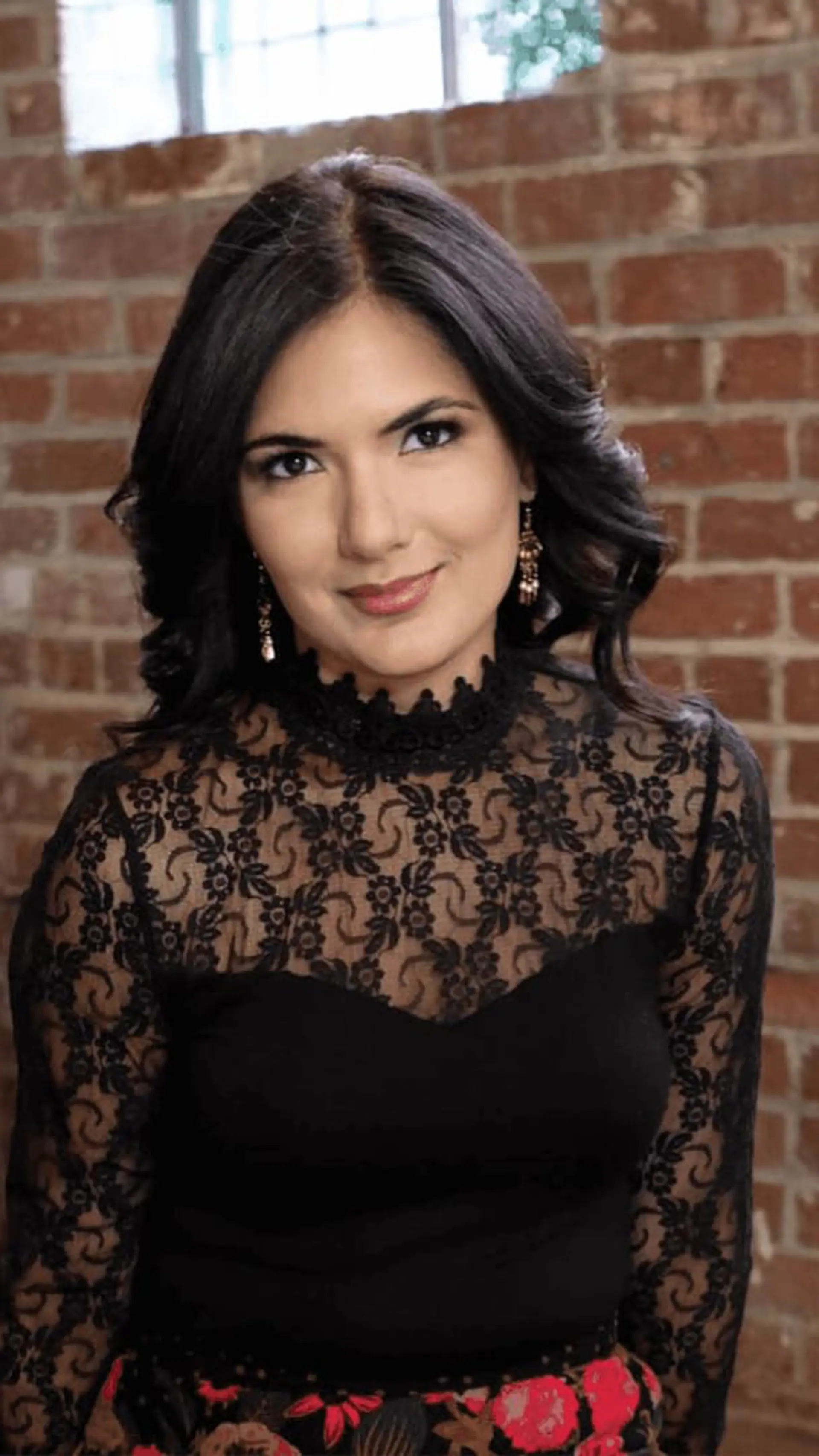 Sucheta Rawal - <p>Founder, writer, author and speaker, Sucheta Rawal inspires meaningful travel incorporating stories from visiting over 120 countries.</p>