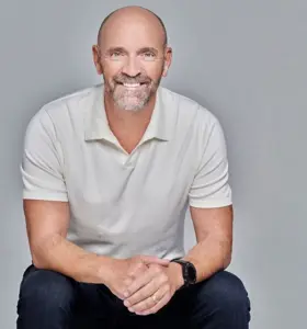 Simon Keith - Heart transplant pioneer, entrepreneur, and leadership expert helping organizations achieve extraordinary growth and performance.