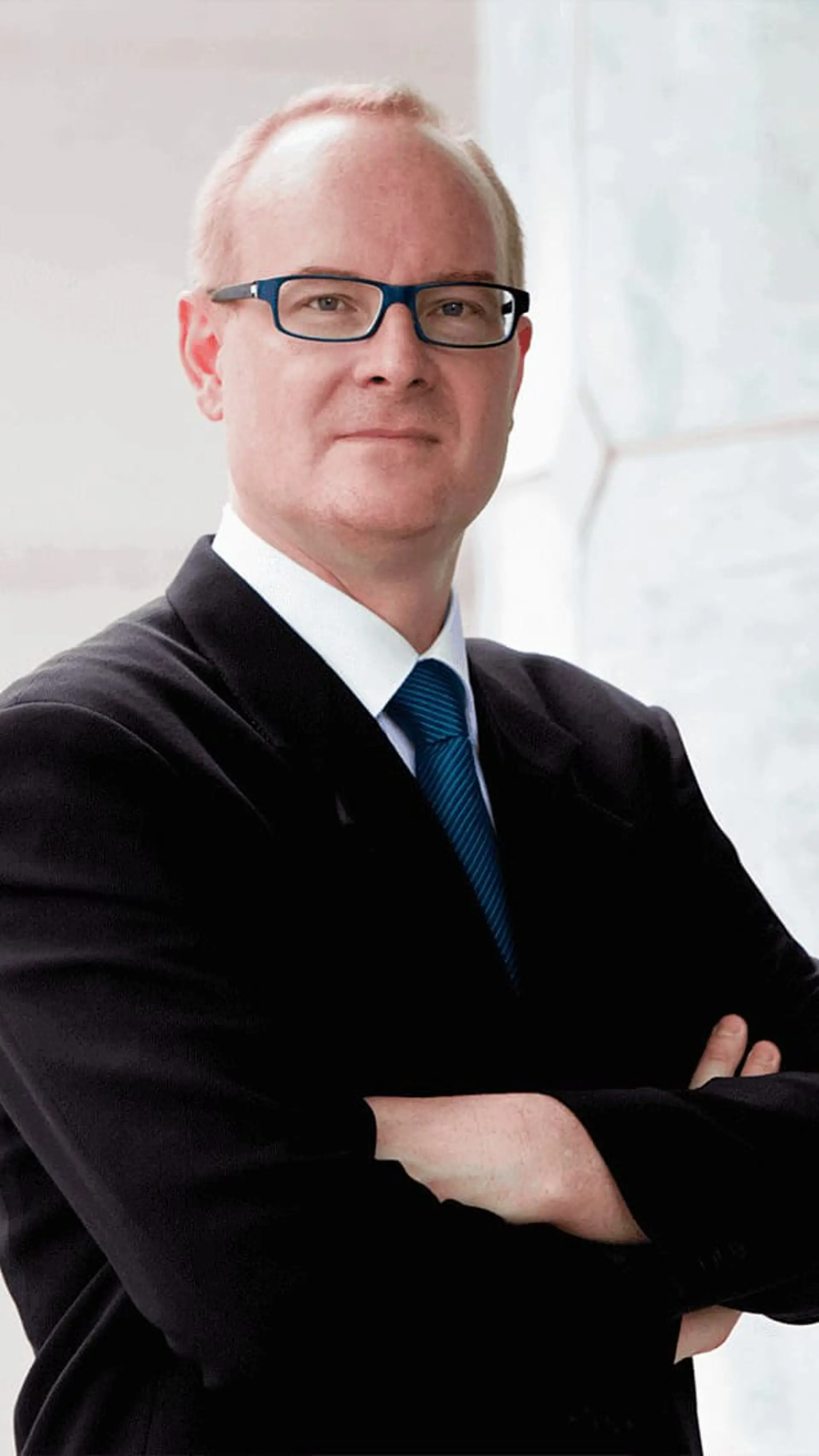 Martin Roll - Executive global business strategist and advisor counselling on building strong brands that survive through any change