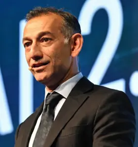 Dhiraj Mukherjee - Shazam co-founder Dhiraj Mukherjee shares powerful insights on leadership, AI and how organizations can adapt and thrive in a rapidly changing world.