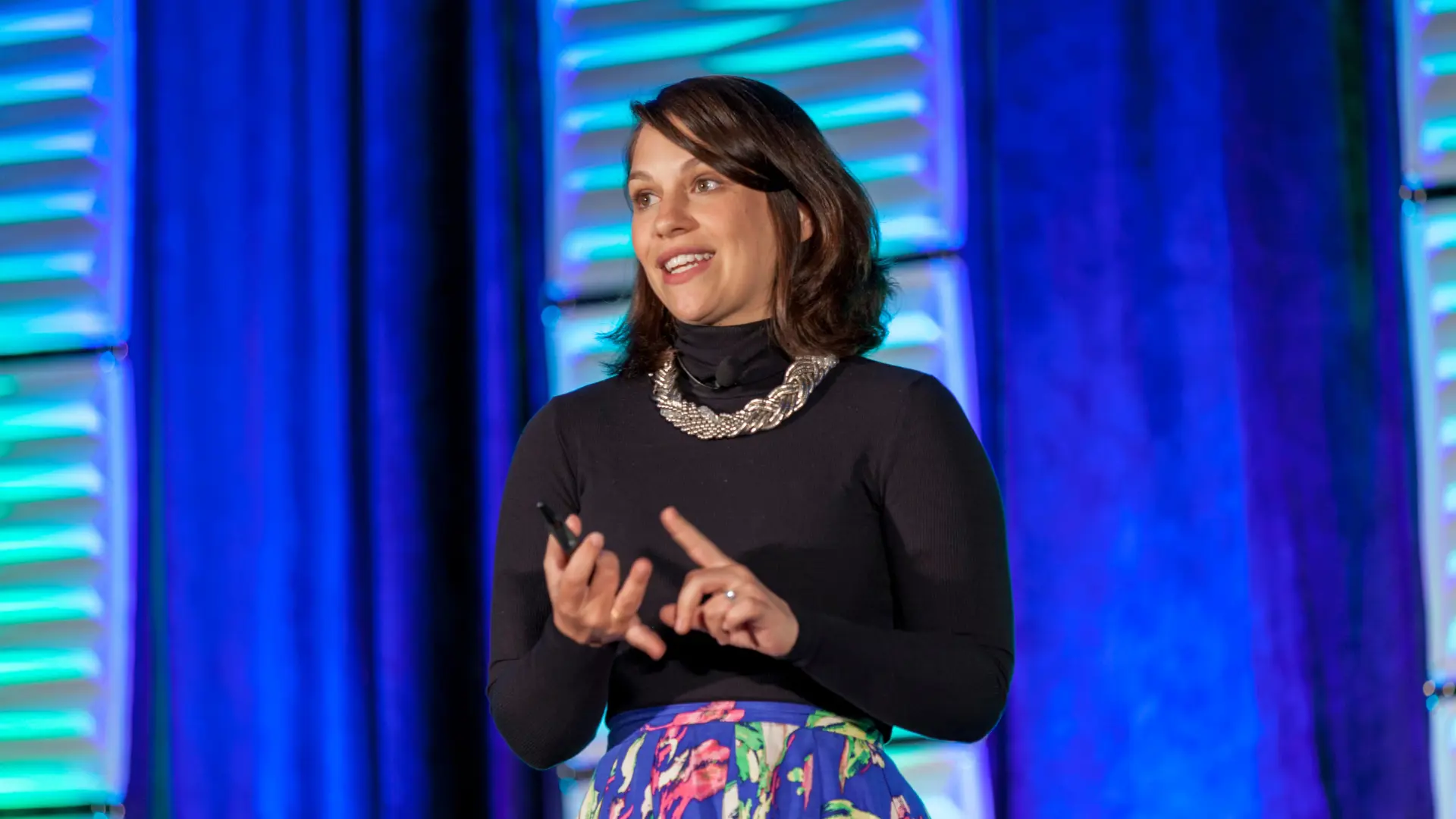Eve Turow-Paul - <p>Eve Turow-Paul reveals the human stories behind food trends and how they shape behavior, wellbeing, and a more sustainable future.</p>