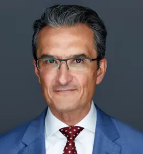 Arturo Bris