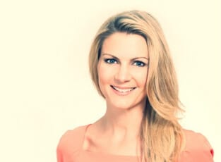 Speaker Rhiannon Jones | Moderator | Event Host and TV presenter