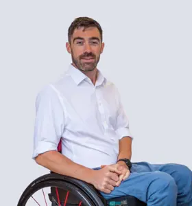 Ollie Thorn - Ollie Thorn inspires resilience and adaptability, helping organizations embrace change, boost performance, and build inclusive cultures through his remarkable journey as a disabled endurance athlete.