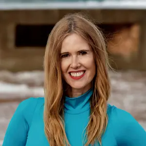 Dr. Catriona Wallace