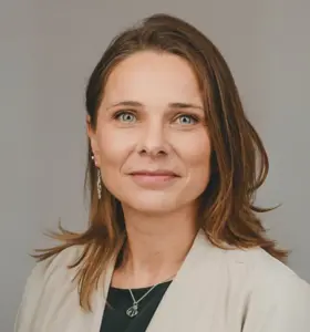 Dr. Tyra Oseng-Rees