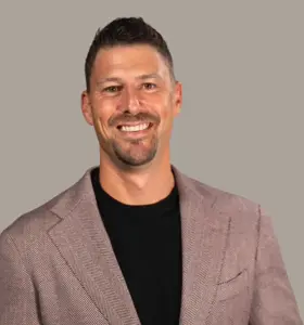 Ryan Lavarnway - Ryan Lavarnway shares a powerful story of resilience, turning setbacks into a 10-year MLB career, Olympic competition, and lasting success.