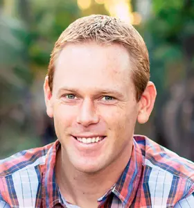 Dr. Travis Bradberry