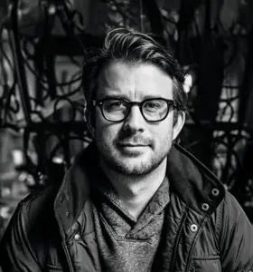 Aaron Dignan