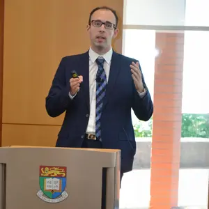 Dr. Oriol Caudevilla