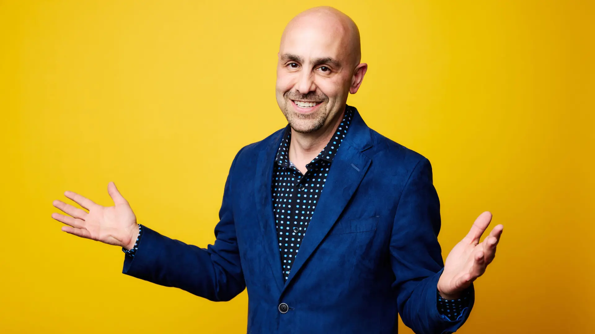 Dan Gingiss - <p>Customer experience expert, bestselling author, and former Fortune 200 executive helping organizations create remarkable customer loyalty.</p>