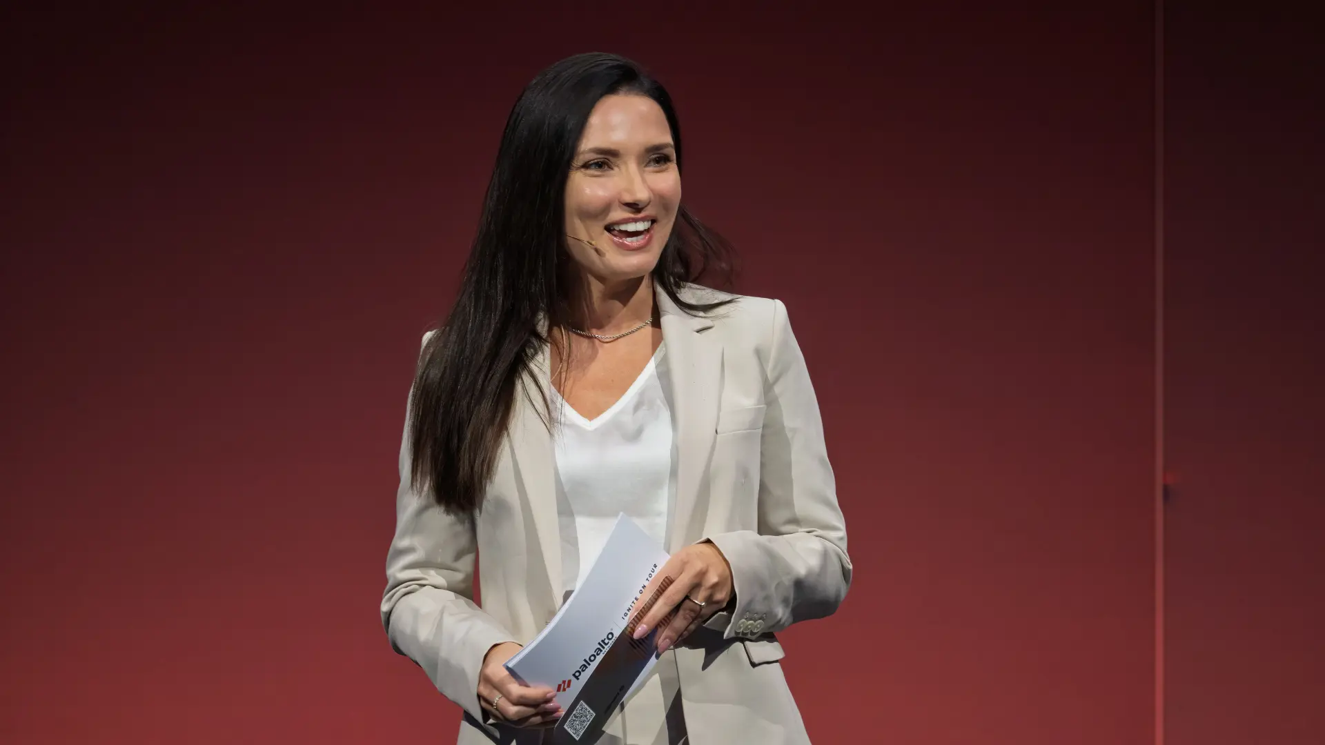 Mounia Berrada-Gouzi - <p>Mounia Berrada-Gouzi is a multilingual moderator who creates engaging, human conversations at international business events.</p>