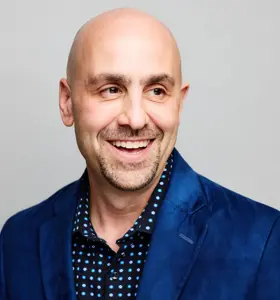 Dan Gingiss - Customer experience expert, bestselling author, and former Fortune 200 executive helping organizations create remarkable customer loyalty.