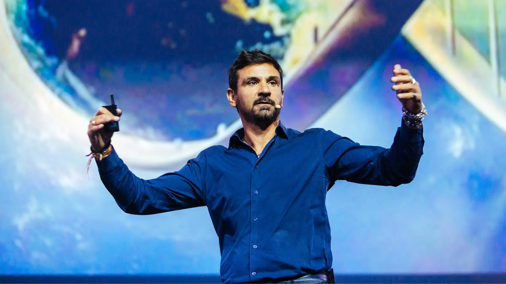 Oscar Di Montigny - <p>Visionary thinker and social innovator redefining sustainability, leadership, and human-centered business.</p>