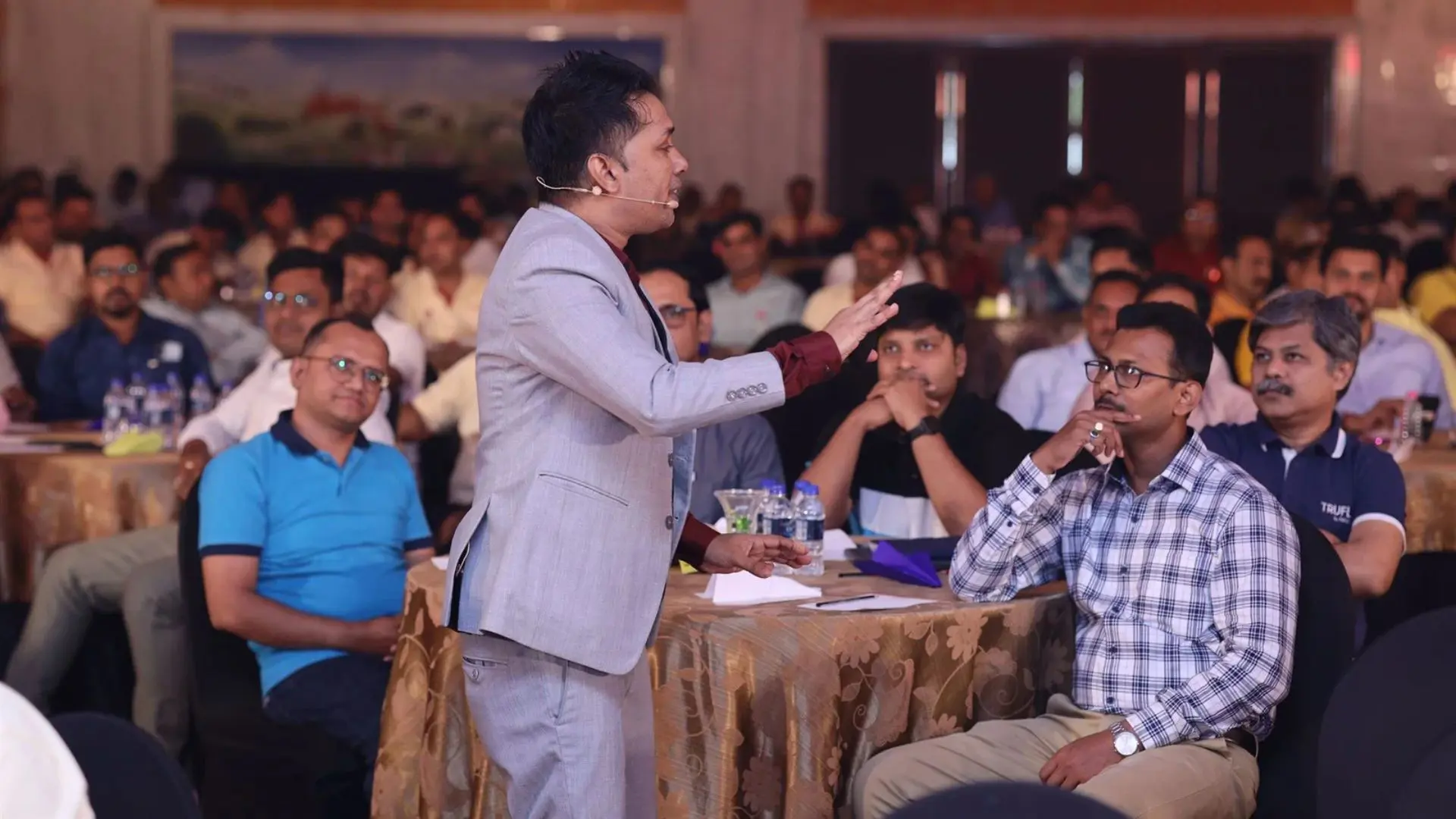 Bobby Dsouza - <p data-start="397" data-end="509">Motivational speaker, author and musical keynote speaker inspiring leaders and teams to perform, adapt and rise.</p>