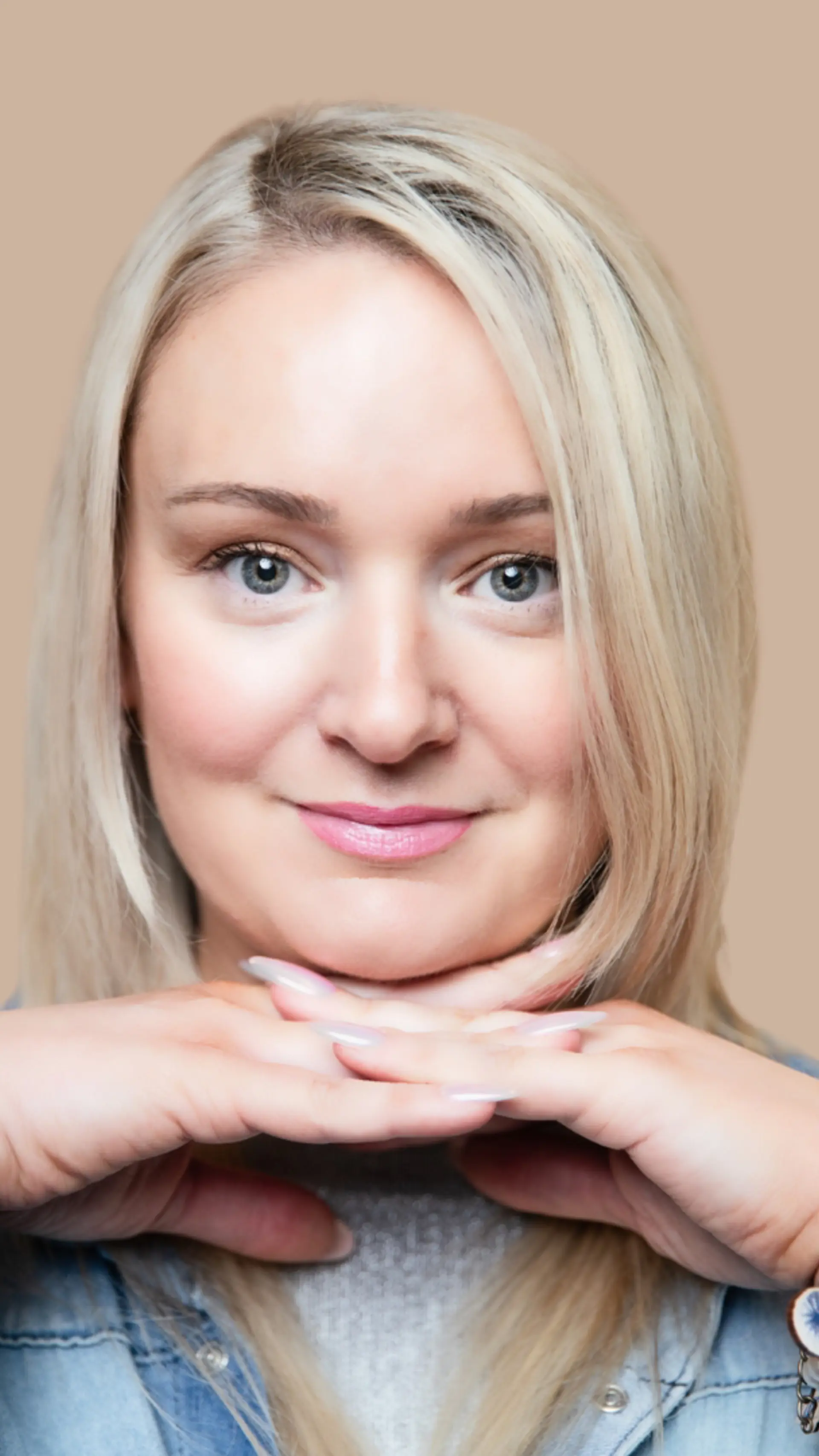 Ally Wardrop - <p>Ally Wardrop helps organisations replace comfort zones with action, honest communication, and high-performing team cultures.</p>
