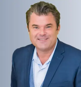 Dean Lindsay